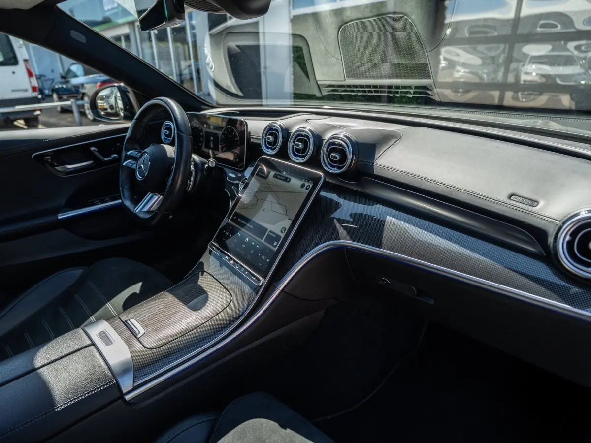 180 AMG Line | Premium Pack | 19” AMG | Head-Up | Pano | BTW