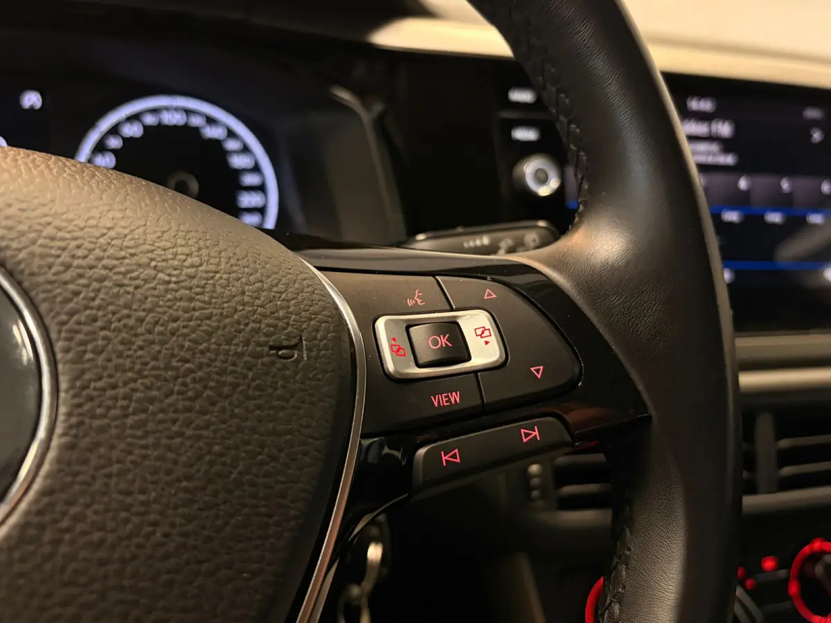 1.0 TSI Comfortline | NAVI | CRUISE | CAR PLAY |LMV |
