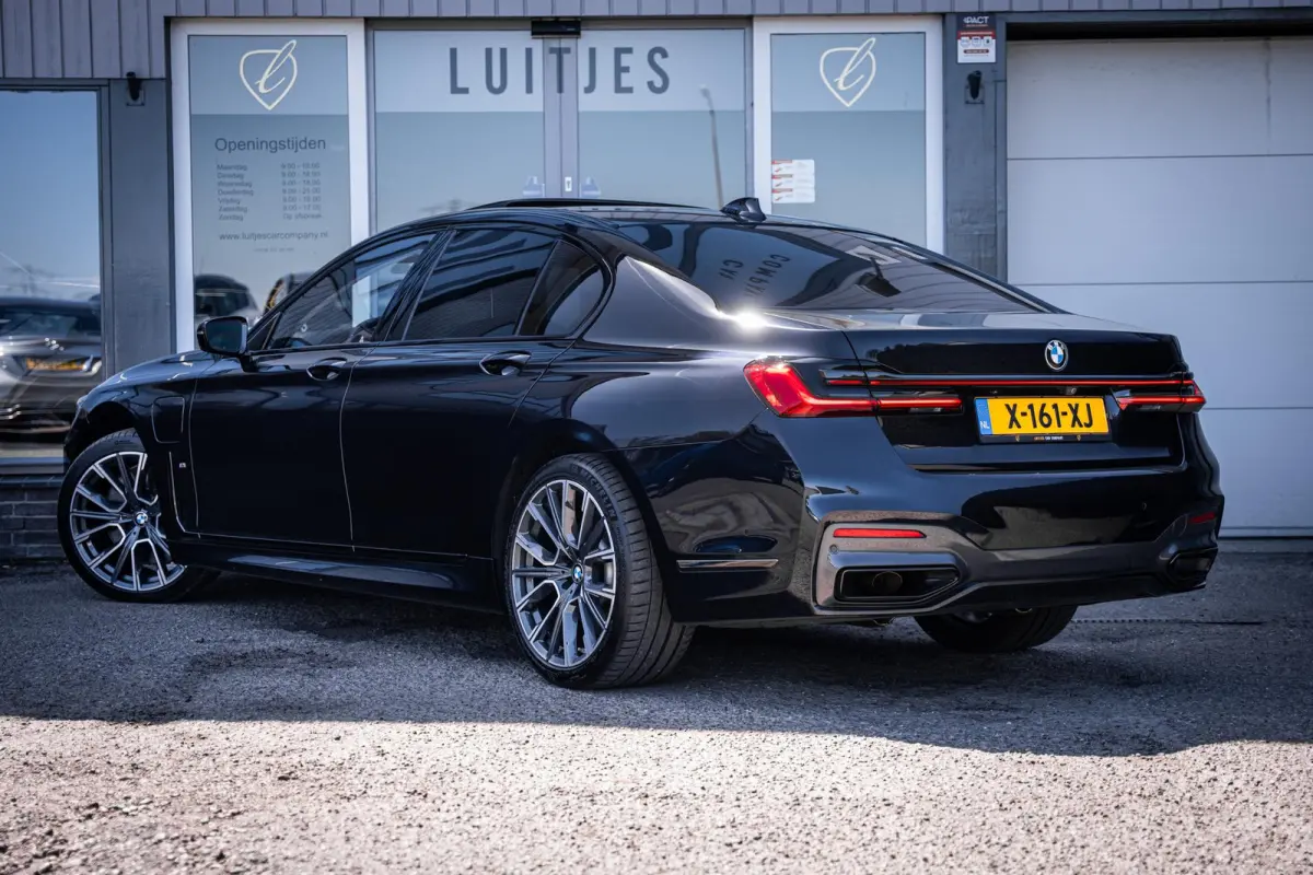 745e High Executive M-sport |Pano|Laser|Luchtvering|H&K|Achterwiel-besturing|Massage|CarbonSchwarz|Memory|ACC|HuD|Dealer-onderhouden