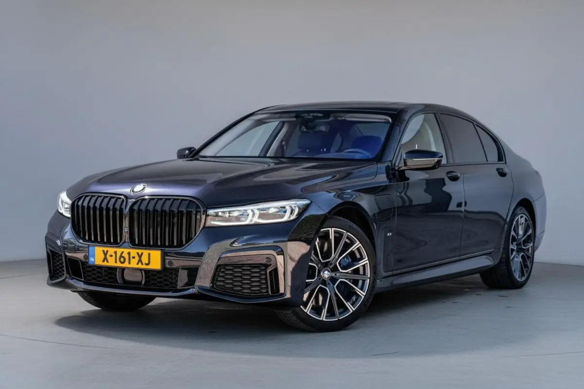 745e High Executive M-sport |Pano|Laser|Luchtvering|H&K|Achterwiel-besturing|Massage|CarbonSchwarz|Memory|ACC|HuD|Dealer-onderhouden