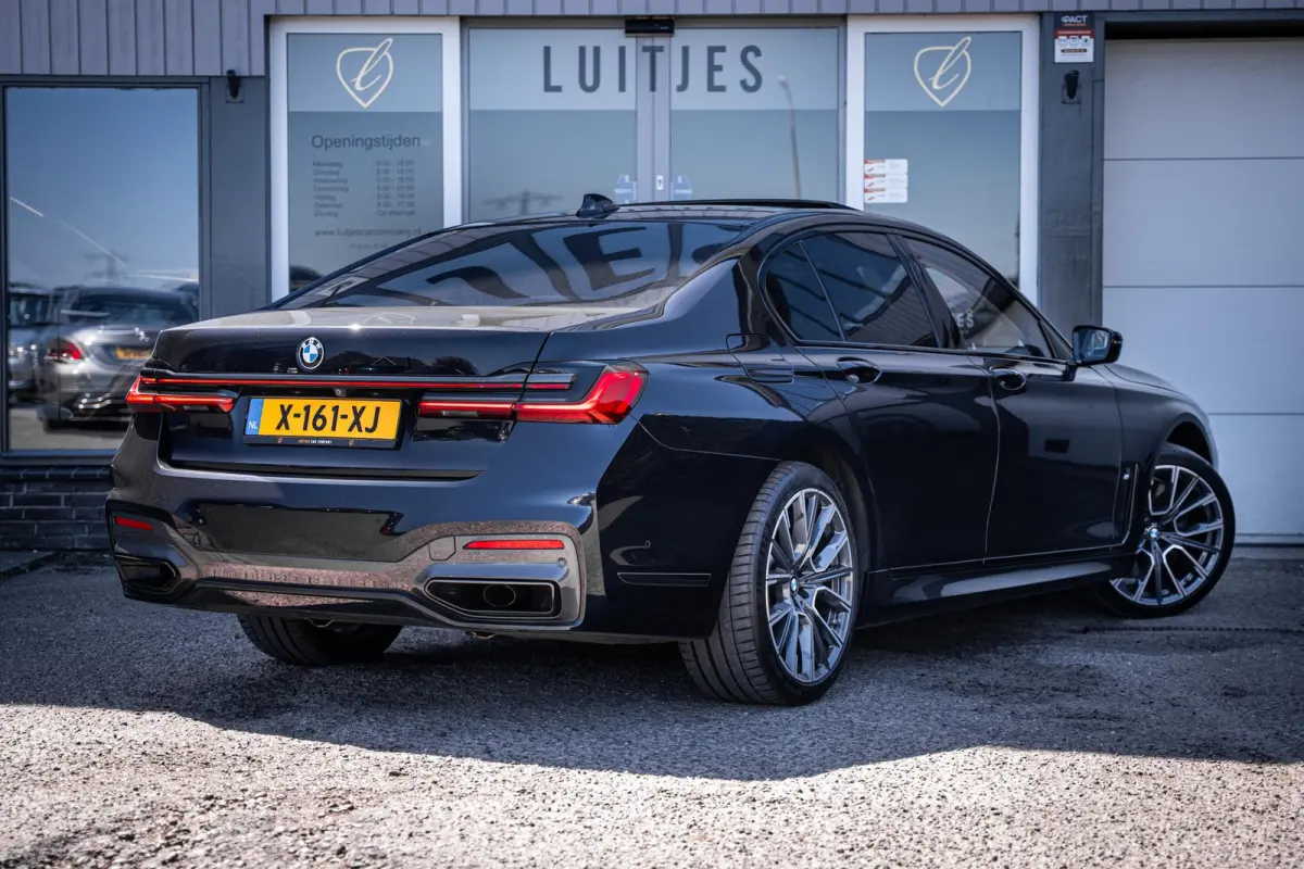 745e High Executive M-sport |Pano|Laser|Luchtvering|H&K|Achterwiel-besturing|Massage|CarbonSchwarz|Memory|ACC|HuD|Dealer-onderhouden