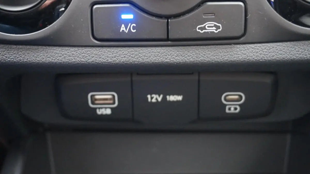1.0 Comfort Smart 5-zits Automaat Stoel- / Stuurverwarming | Navigatie | Achteruitrijcamera