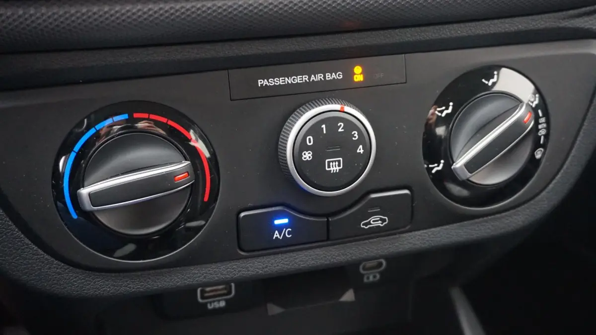 1.0 Comfort Smart 5-zits Automaat Stoel- / Stuurverwarming | Navigatie | Achteruitrijcamera