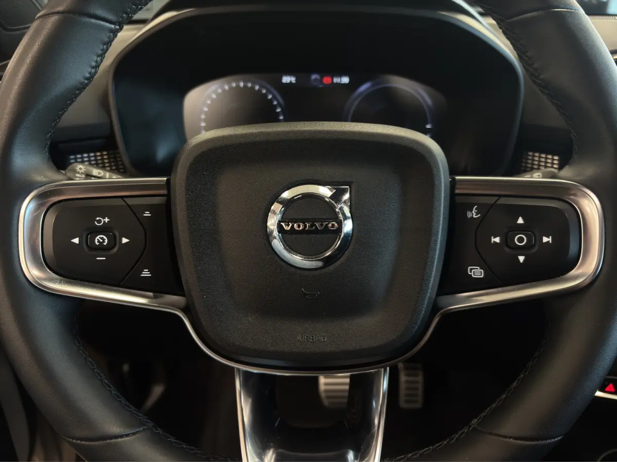 T4 Inscription | Appel Carplay\Android Auto | Achteruitrijcamera | Stuurwiel verwarmd | Premium audio |