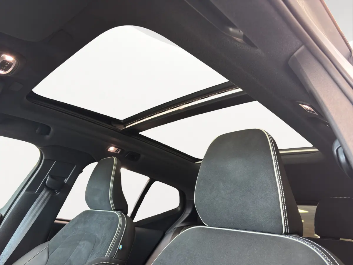 T4 Inscription | Appel Carplay\Android Auto | Achteruitrijcamera | Stuurwiel verwarmd | Premium audio |
