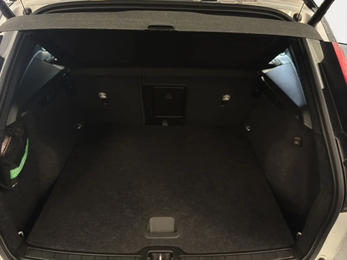 T4 Inscription | Appel Carplay\Android Auto | Achteruitrijcamera | Stuurwiel verwarmd | Premium audio |