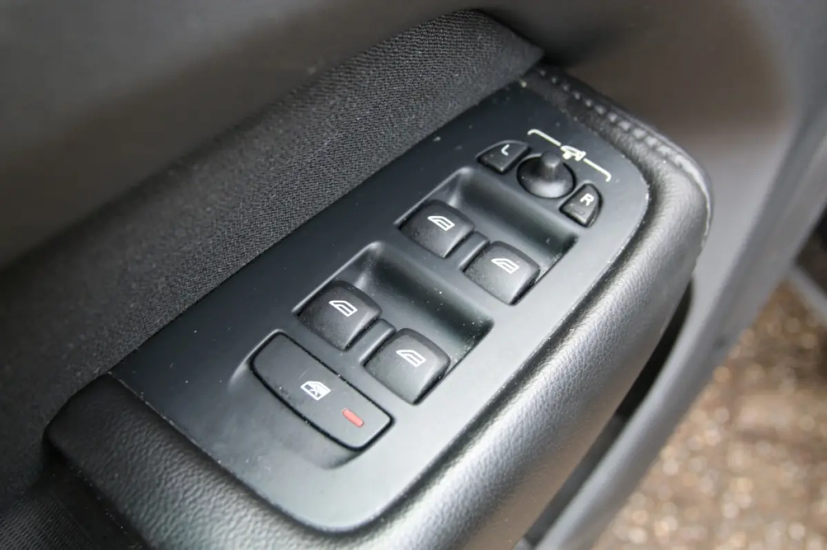 2.0 T5 AWD Momentum