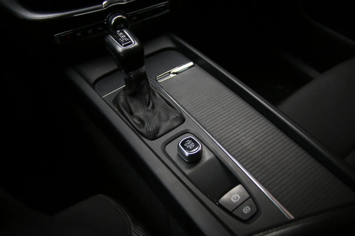 2.0 T5 AWD Momentum