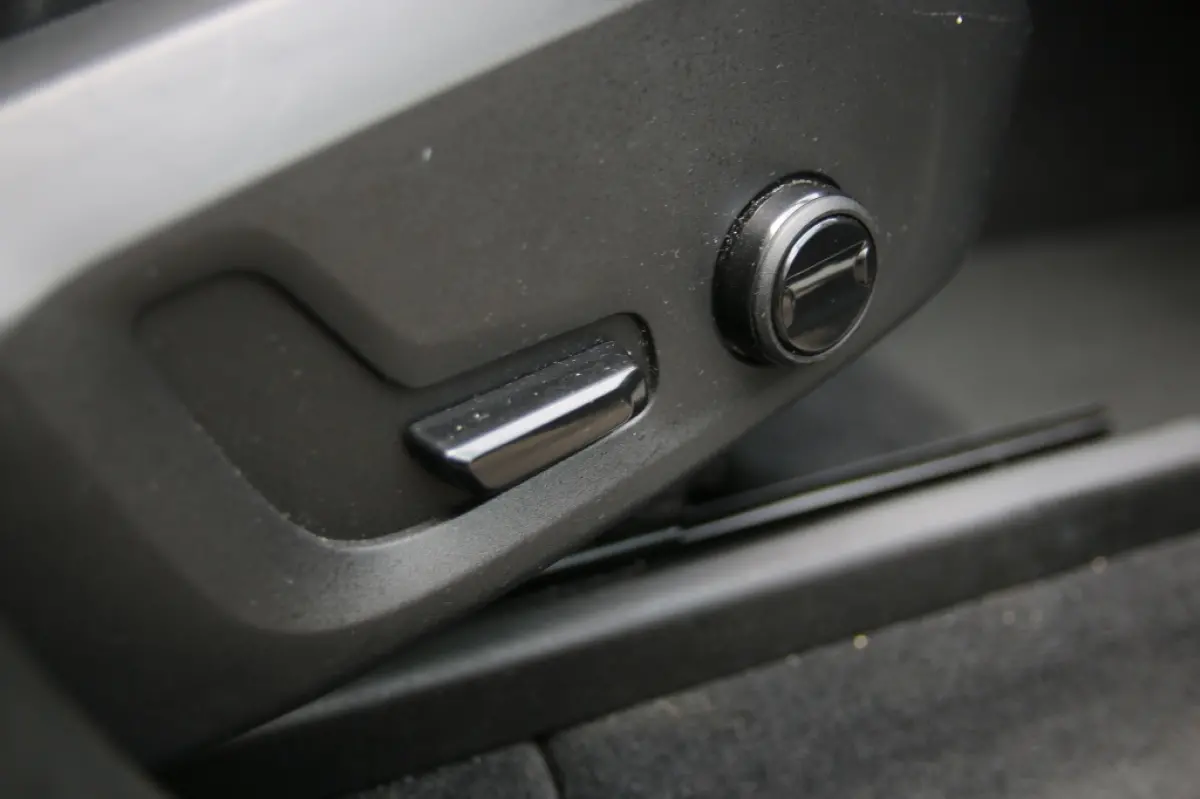 2.0 T5 AWD Momentum