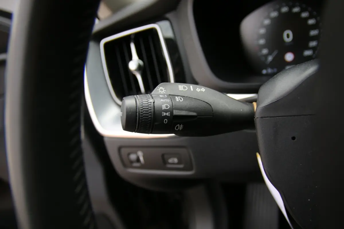 2.0 T5 AWD Momentum