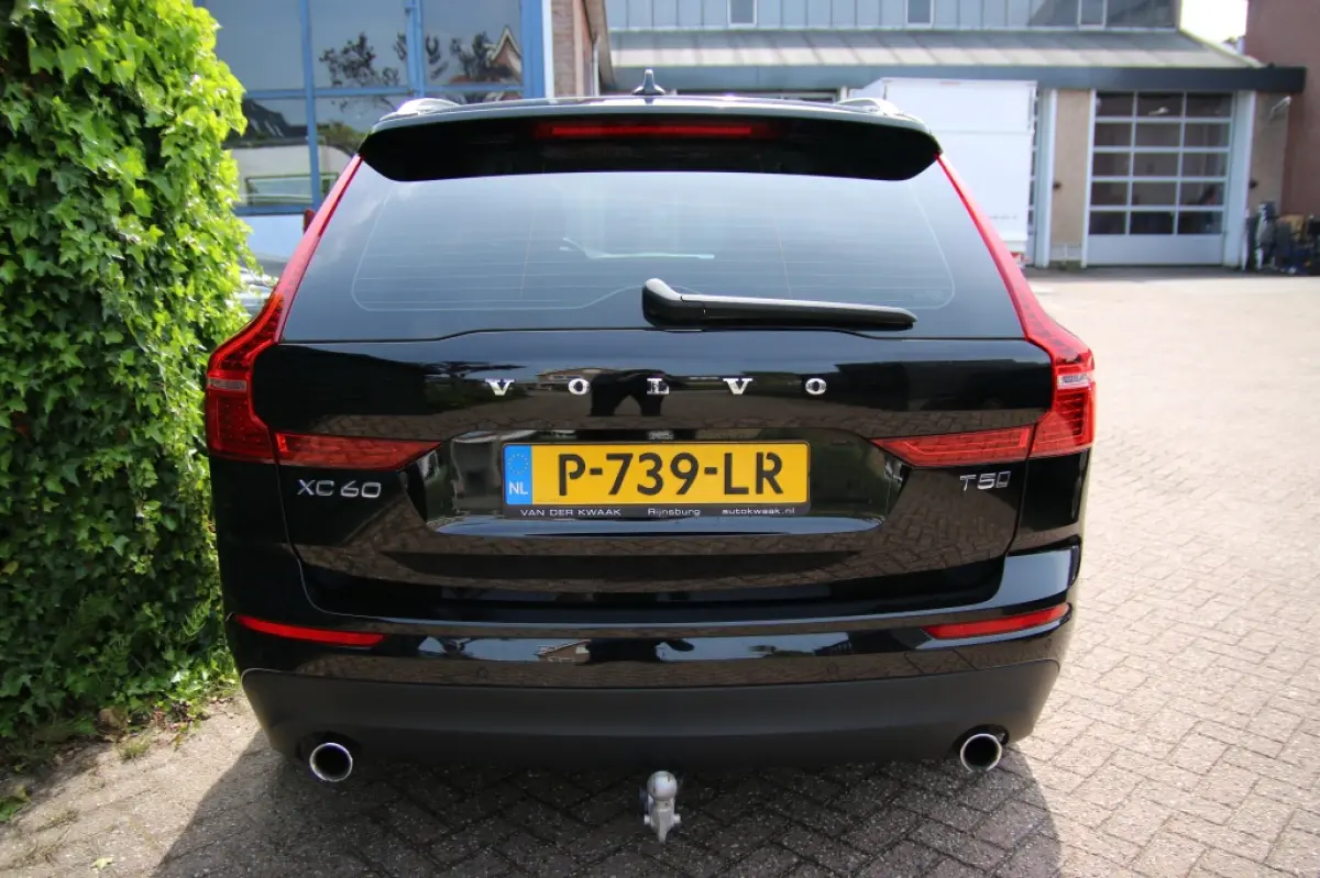 2.0 T5 AWD Momentum