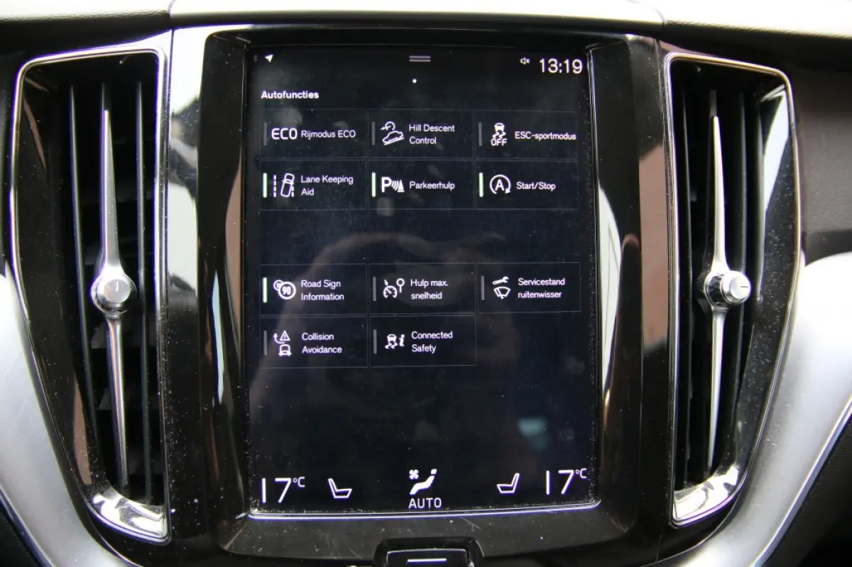 2.0 T5 AWD Momentum