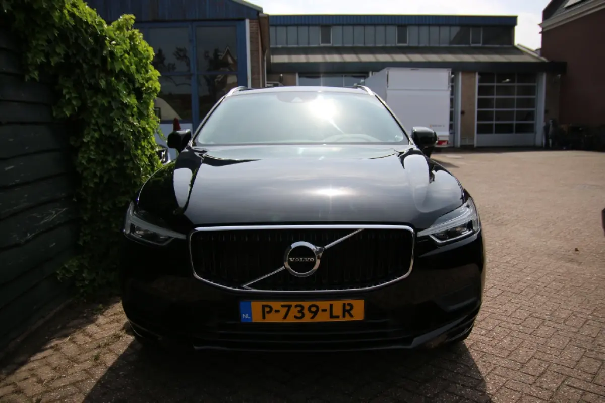 2.0 T5 AWD Momentum