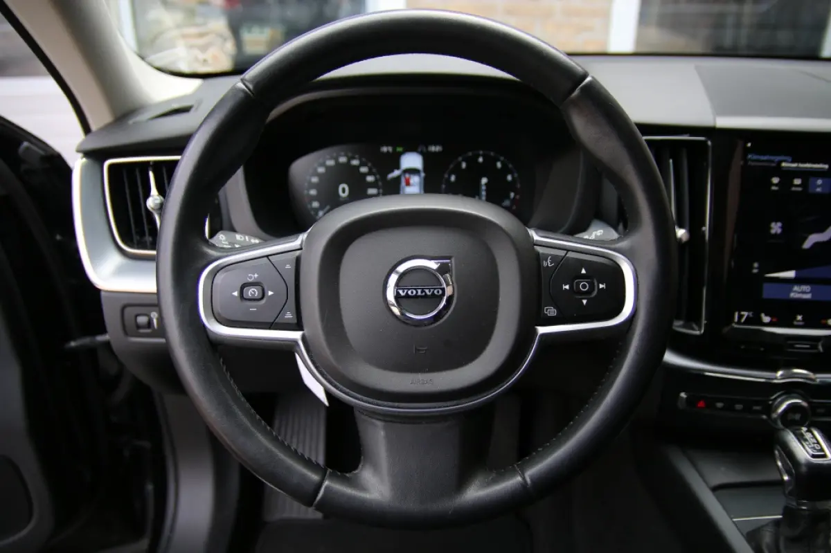 2.0 T5 AWD Momentum