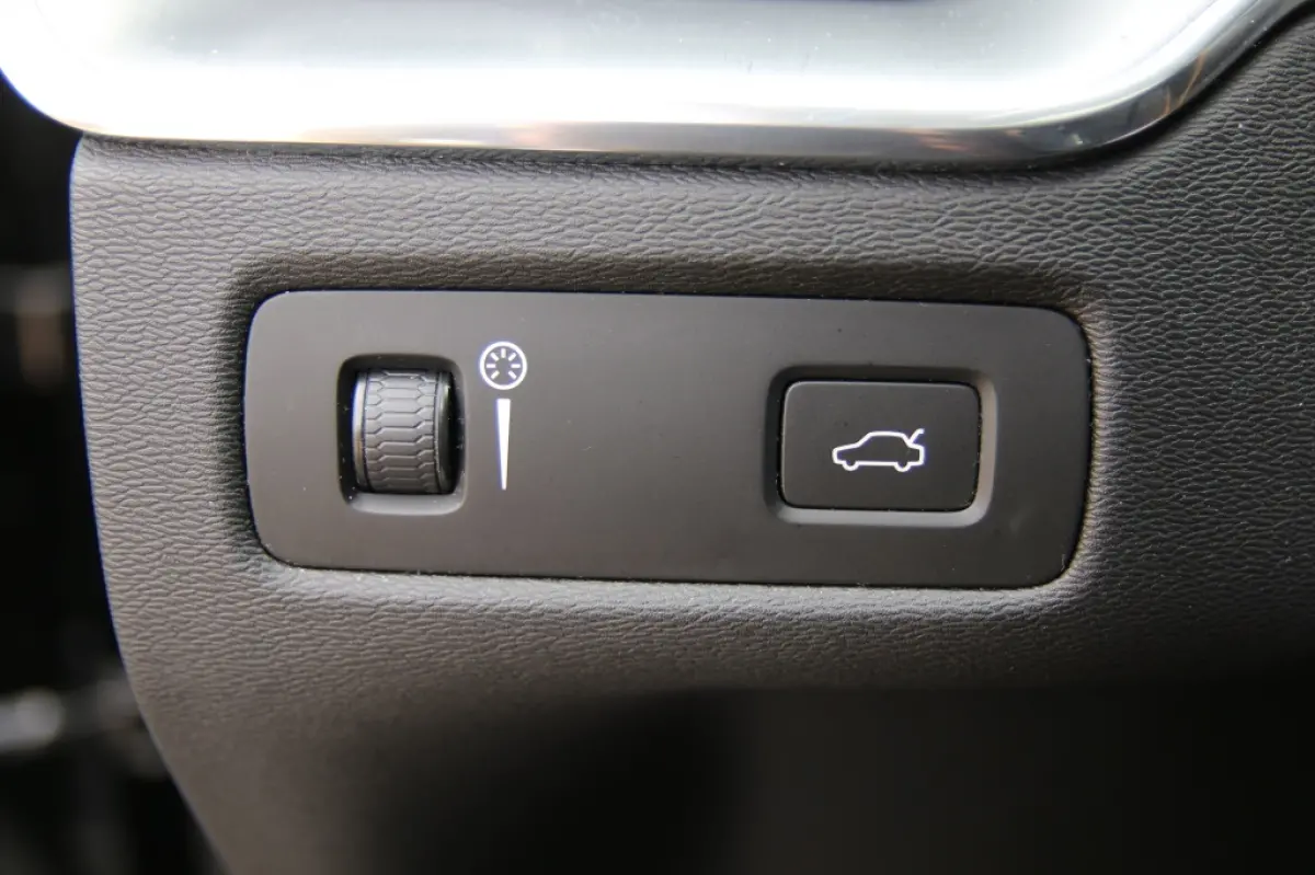 2.0 T5 AWD Momentum