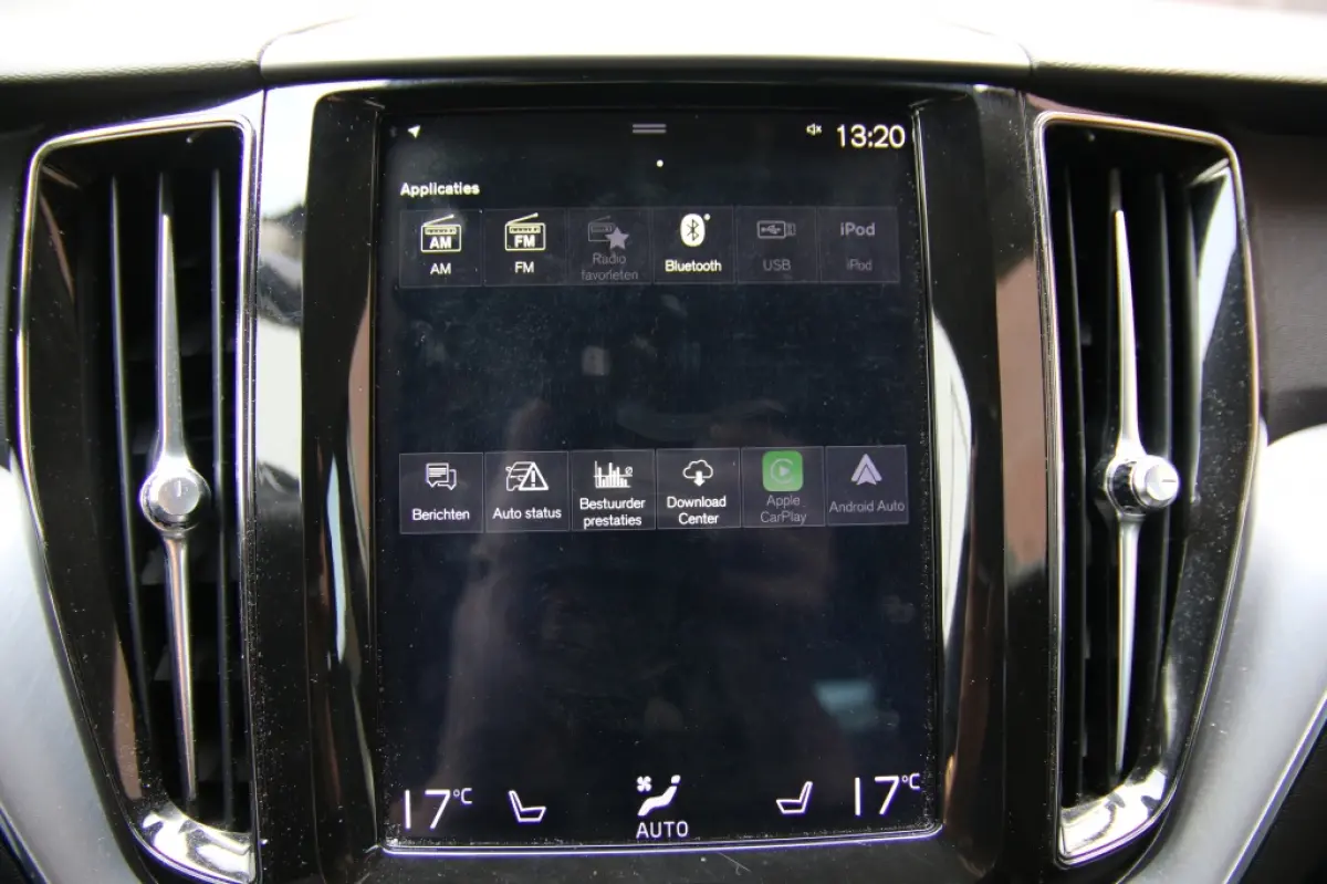2.0 T5 AWD Momentum