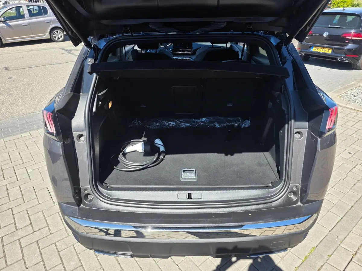 1.6 HYbrid4 300 GT | Met o.a.