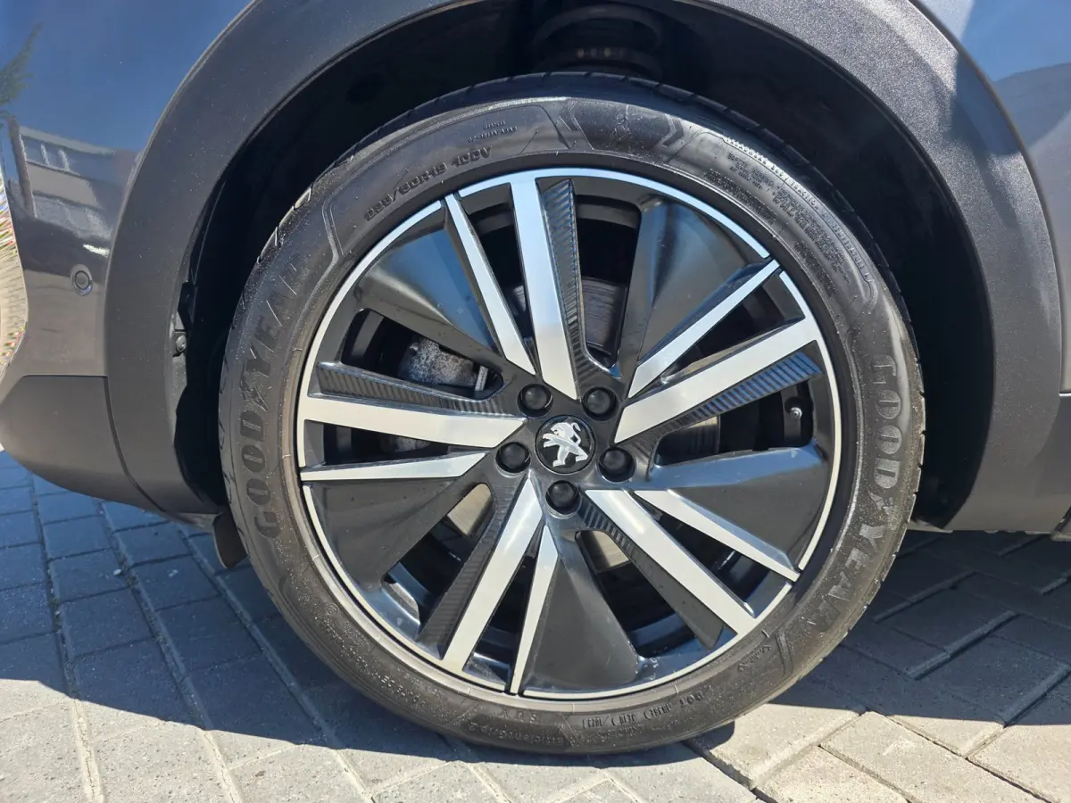 1.6 HYbrid4 300 GT | Met o.a.