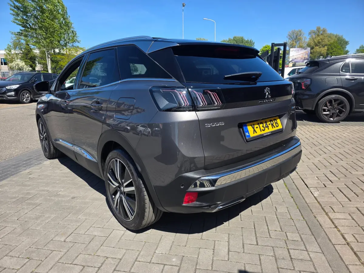 1.6 HYbrid4 300 GT | Met o.a.