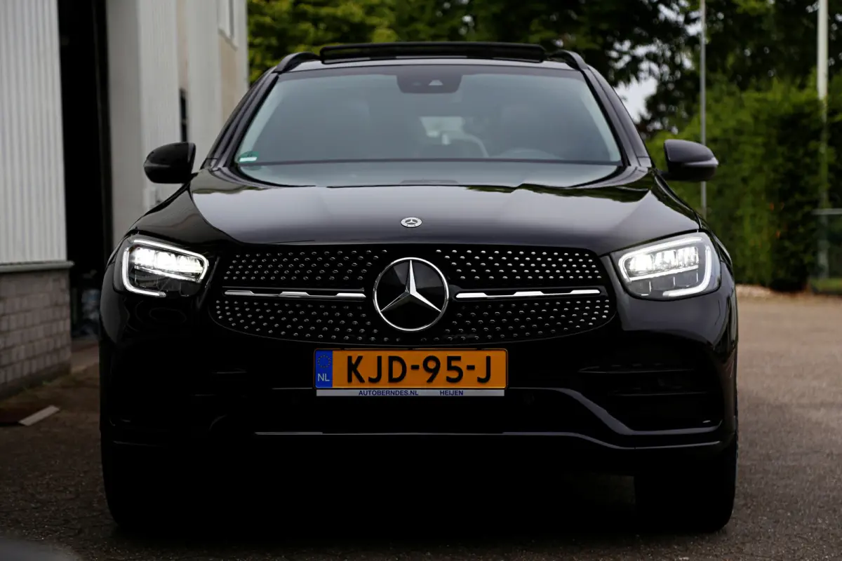 4MATIC AMG*Perfect Onderh.*Pano/Elek. Trekhaak/Night/Treeplanken/Diamond Grille/LED/DAB/Camera/Parkeersens.V+A/20 inch LM*