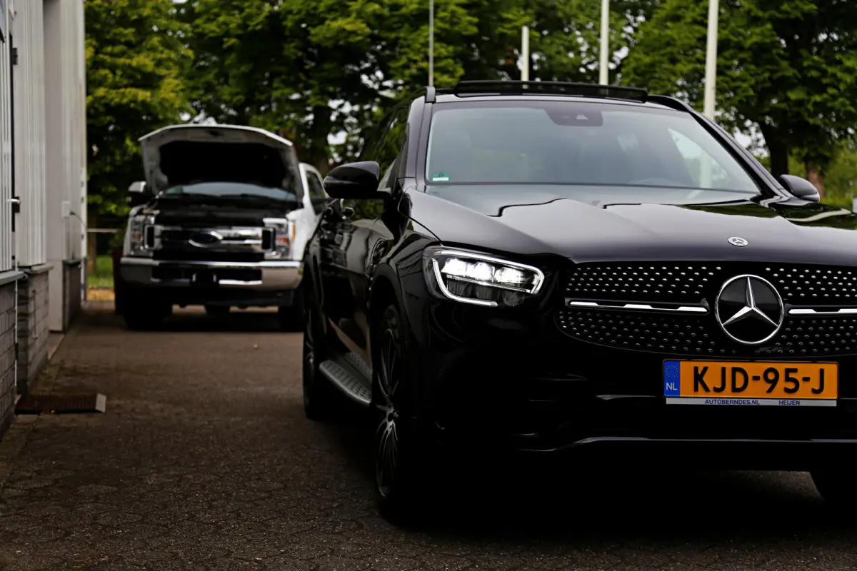 4MATIC AMG*Perfect Onderh.*Pano/Elek. Trekhaak/Night/Treeplanken/Diamond Grille/LED/DAB/Camera/Parkeersens.V+A/20 inch LM*