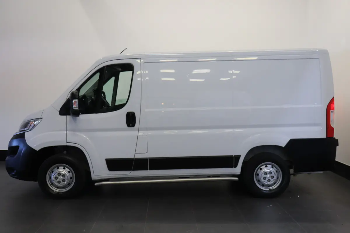 2.2 BlueHDi 120PK EURO 6 - Airco - Cruise - PDC - €14.900,- Excl.