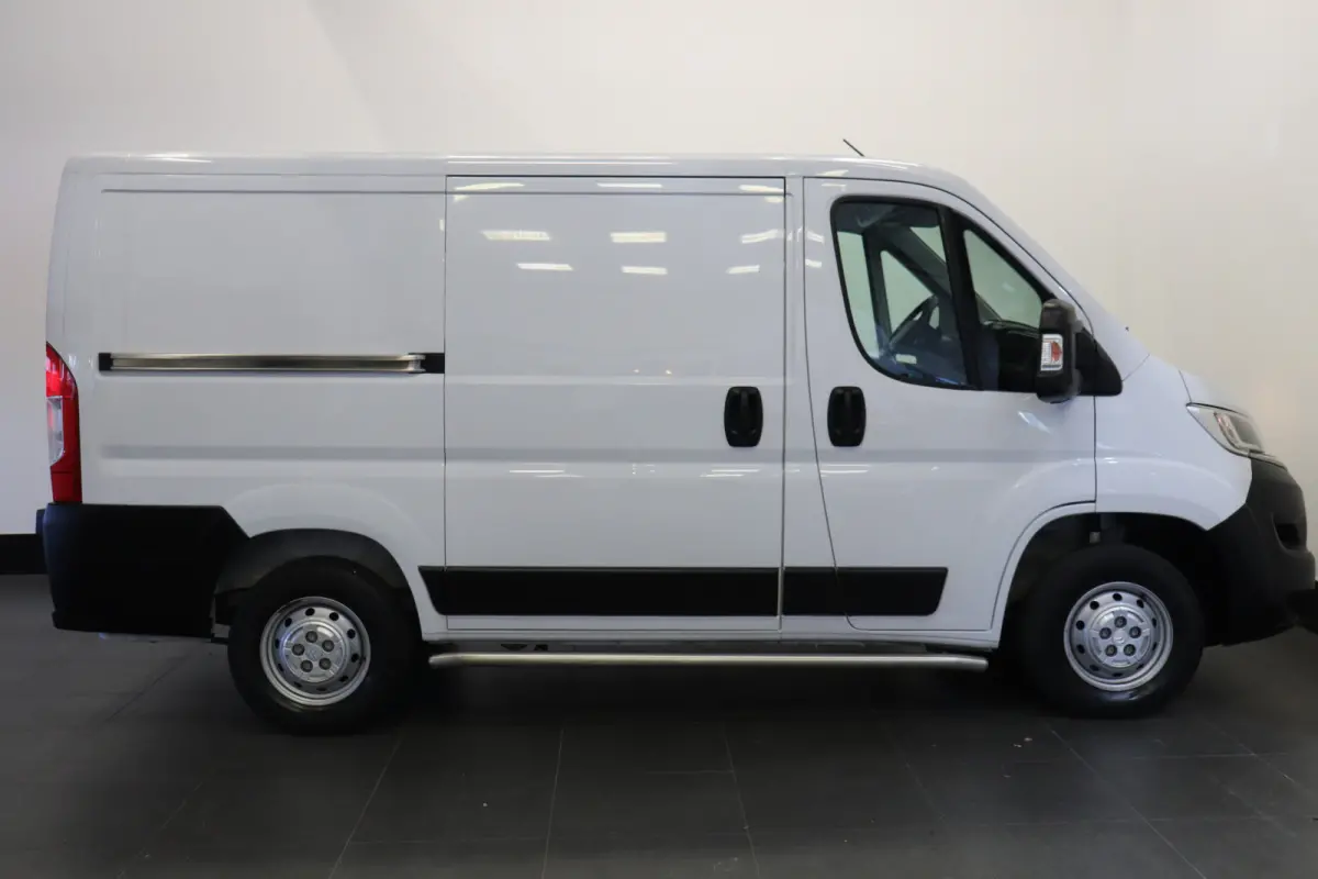 2.2 BlueHDi 120PK EURO 6 - Airco - Cruise - PDC - €14.900,- Excl.