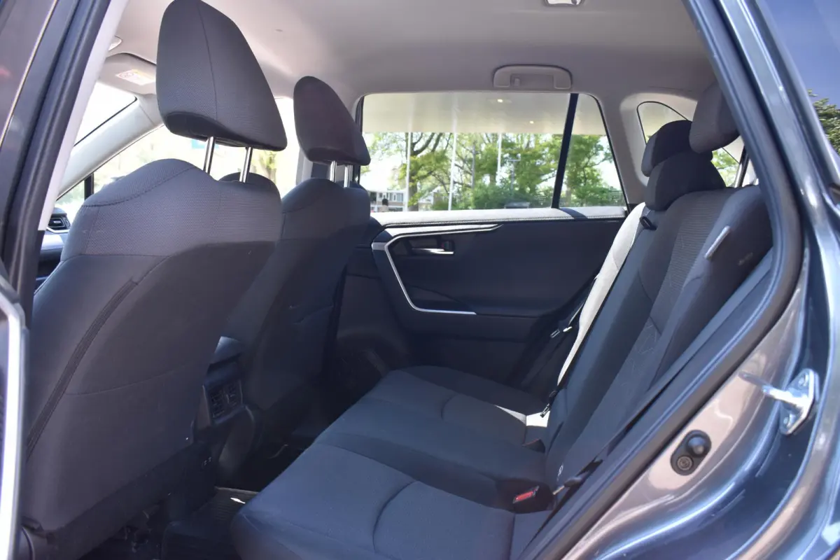 2.5 Hybrid Dynamic BSM | Navigatie | Camera | 100% Toyota Onderhouden | 12 mnd BOVAG garantie | Whatsapp 06-53188999