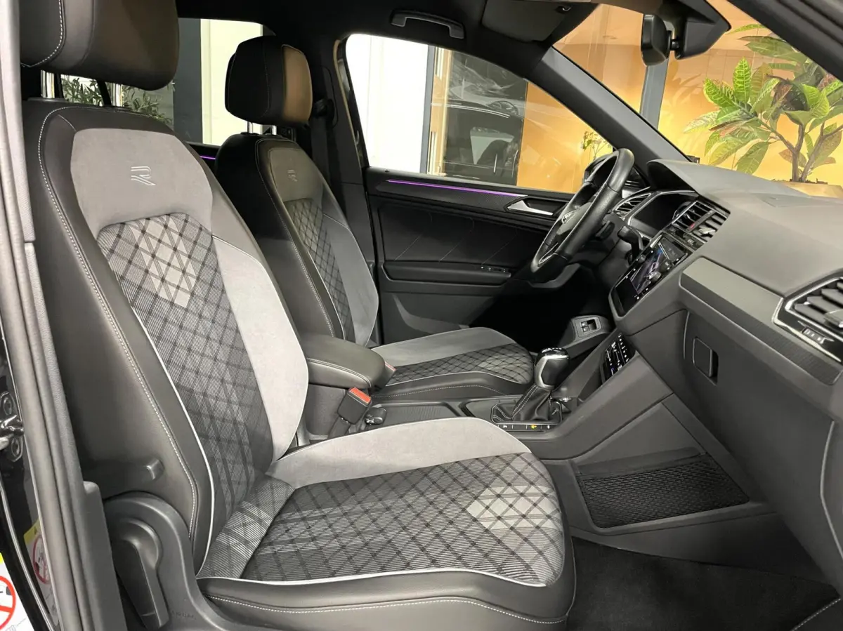 1.4 TSI eHybrid R-Line Black Style/ 360 Cam/ Keyless/ Trekhaak