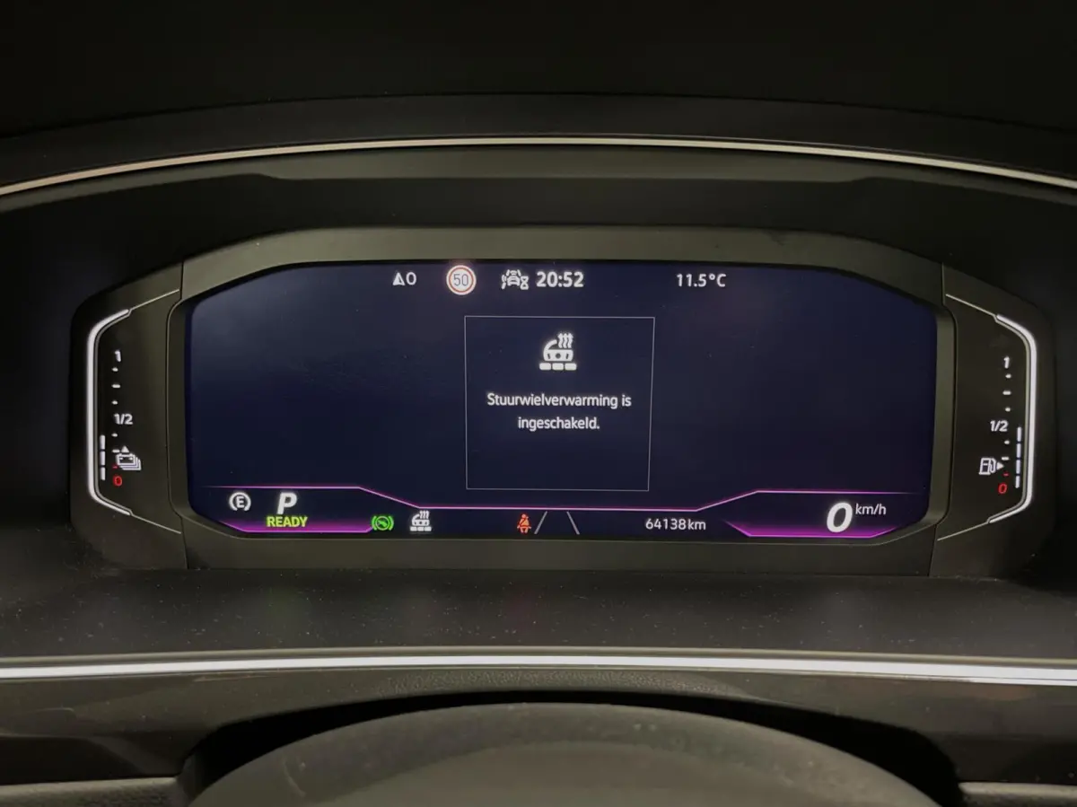 1.4 TSI eHybrid R-Line Black Style/ 360 Cam/ Keyless/ Trekhaak