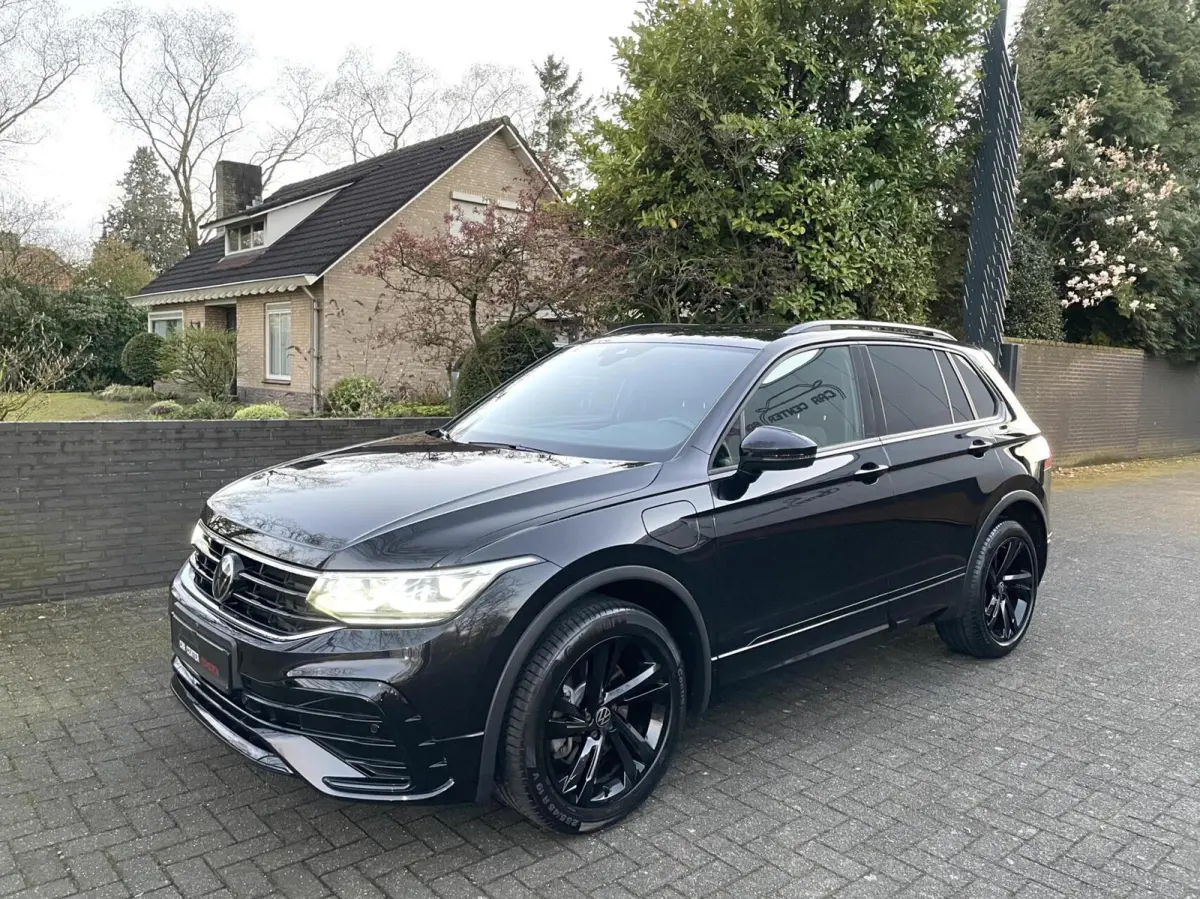 1.4 TSI eHybrid R-Line Black Style/ 360 Cam/ Keyless/ Trekhaak
