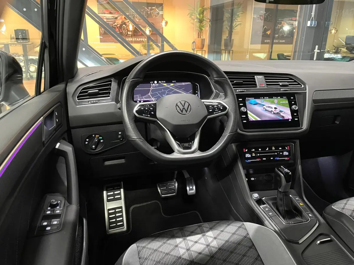 1.4 TSI eHybrid R-Line Black Style/ 360 Cam/ Keyless/ Trekhaak