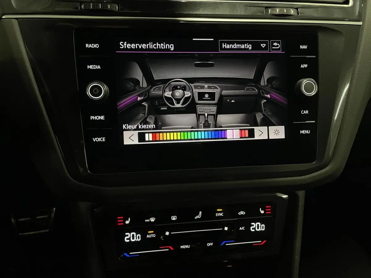 1.4 TSI eHybrid R-Line Black Style/ 360 Cam/ Keyless/ Trekhaak