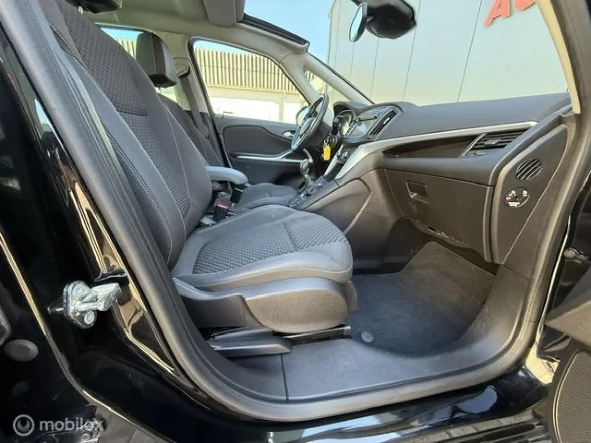 1.6 CDTI Business Executive 7p. DAB Clima Navi Pano PDC Cruise LMV Trekhaak Nap Nette staat!