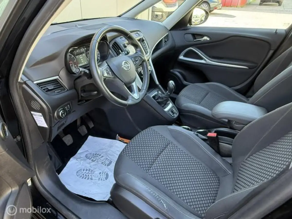 1.6 CDTI Business Executive 7p. DAB Clima Navi Pano PDC Cruise LMV Trekhaak Nap Nette staat!