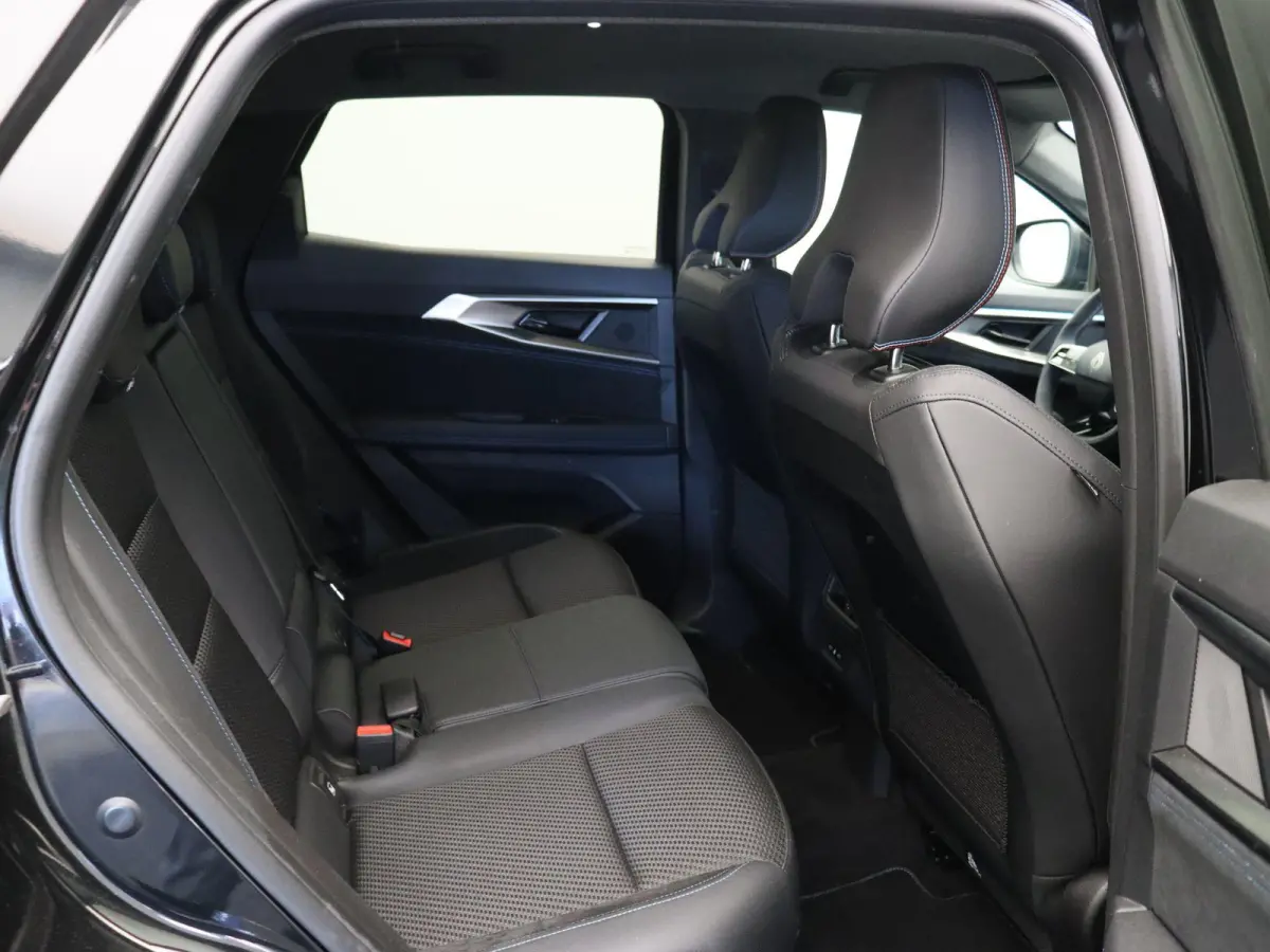 Full hybrid 200 iconic esprit Alpine | Facelift | Stoel-stuurverwarming | Adaptieve cruise control | Elektrisch bedienbare stoelen | Navigatie |