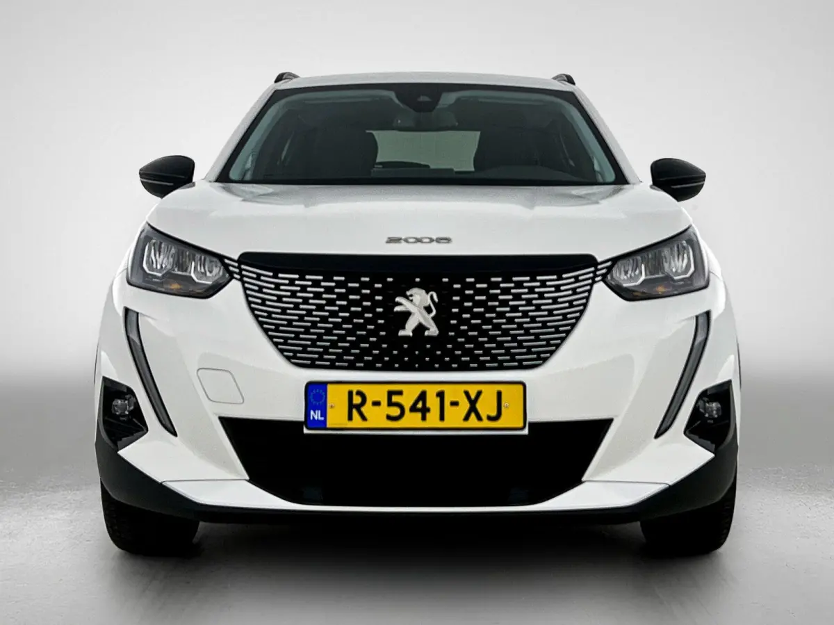 1.2 130pk Allure Pack | Navigatie | LED Koplampen | Parkeercamera achter | Digitaal 3D Dashboard | Apple Carplay / Android Auto |