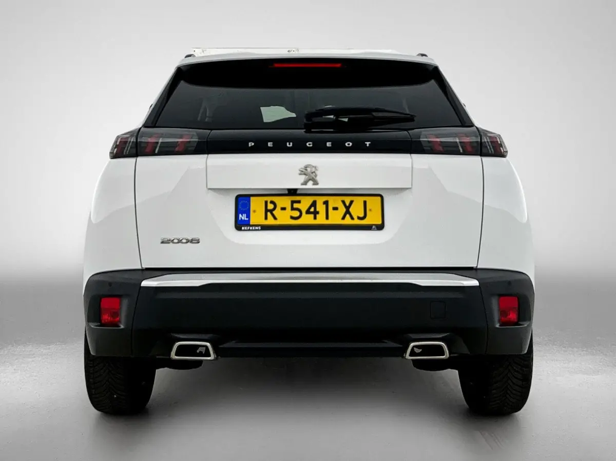 1.2 130pk Allure Pack | Navigatie | LED Koplampen | Parkeercamera achter | Digitaal 3D Dashboard | Apple Carplay / Android Auto |