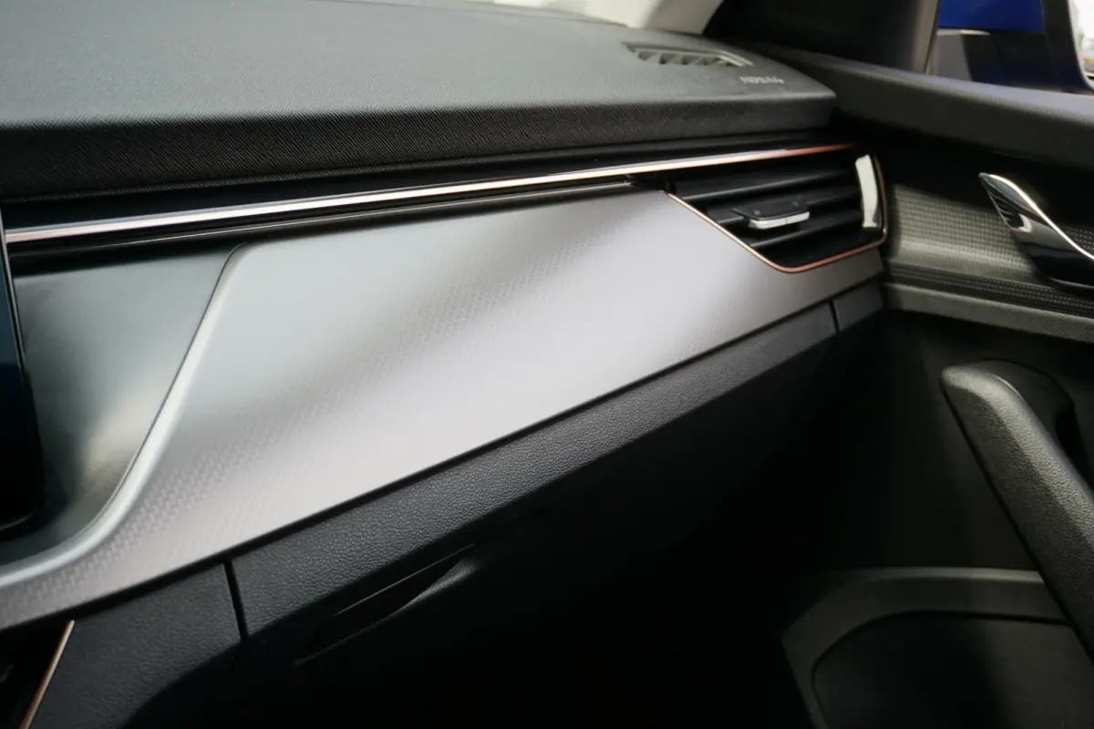 1.0 TSI Business Edition + TREKHAAK / STOELVERWARMING / CAMERA