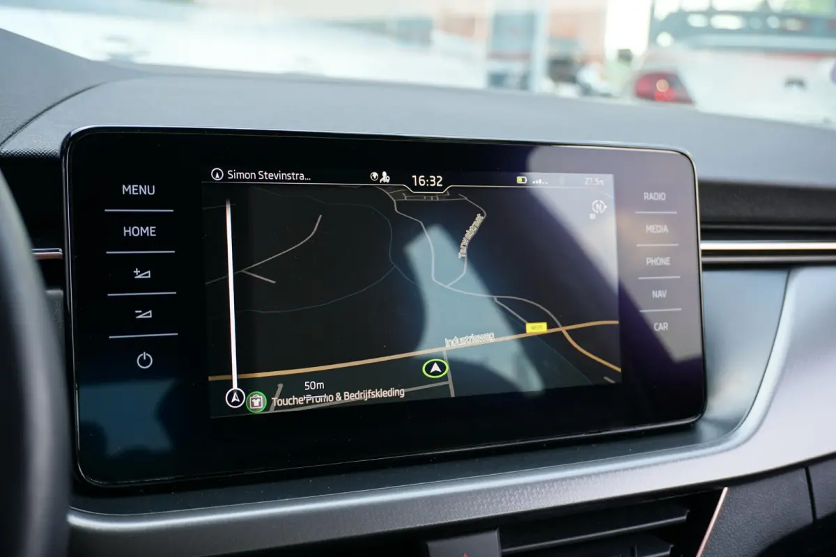 1.0 TSI Business Edition + TREKHAAK / STOELVERWARMING / CAMERA