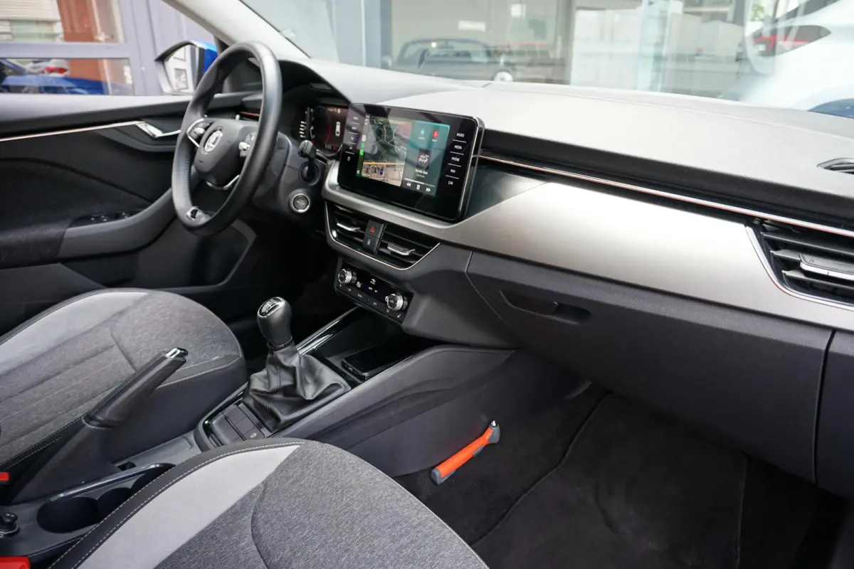 1.0 TSI Business Edition + TREKHAAK / STOELVERWARMING / CAMERA