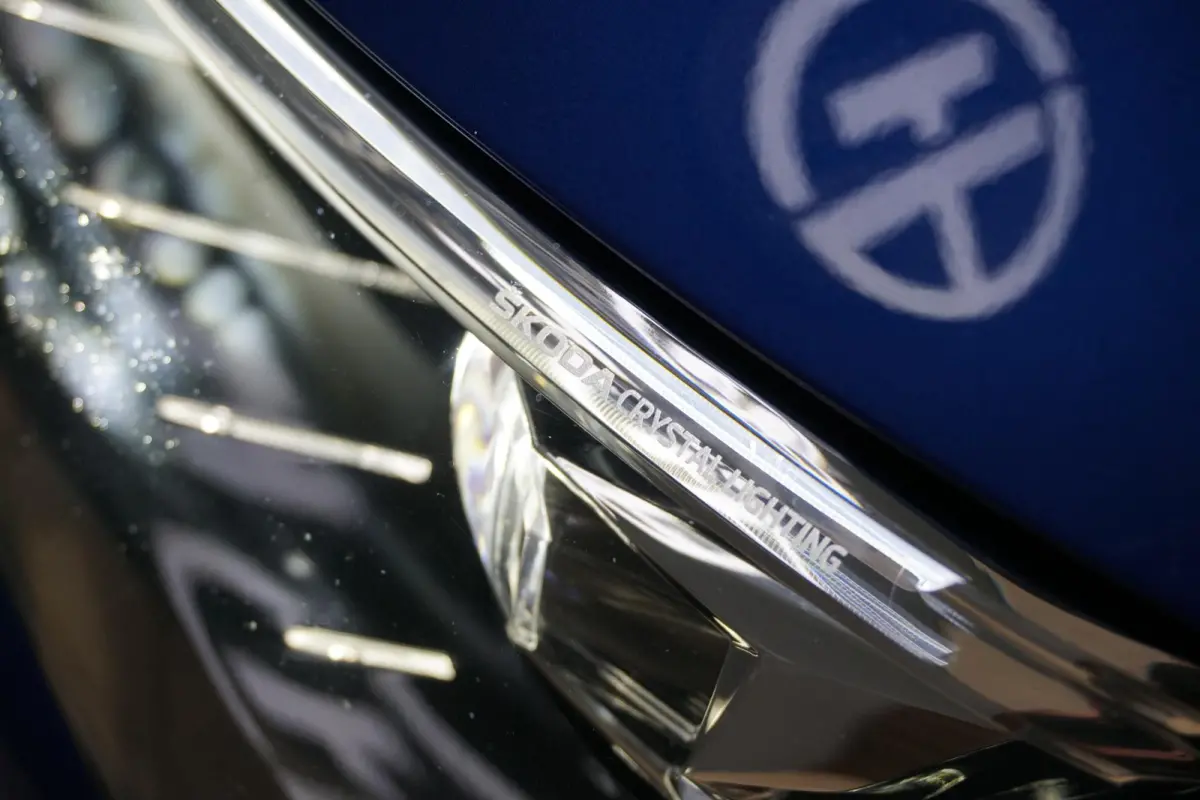 1.0 TSI Business Edition + TREKHAAK / STOELVERWARMING / CAMERA