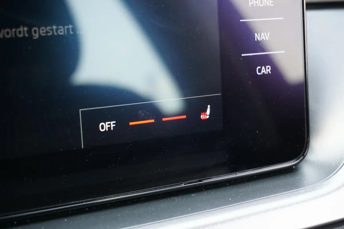 1.0 TSI Business Edition + TREKHAAK / STOELVERWARMING / CAMERA