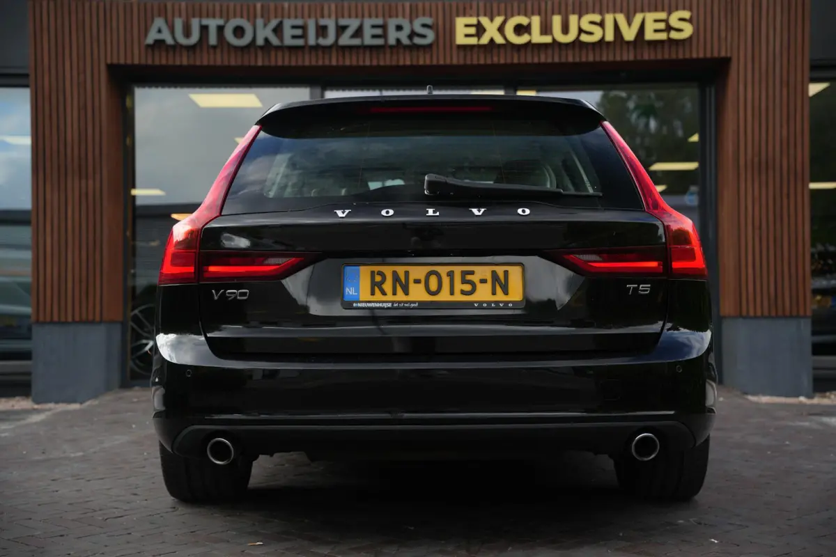 2.0 T5 90th Anniversary Edition Leer Cruise Trekhaak