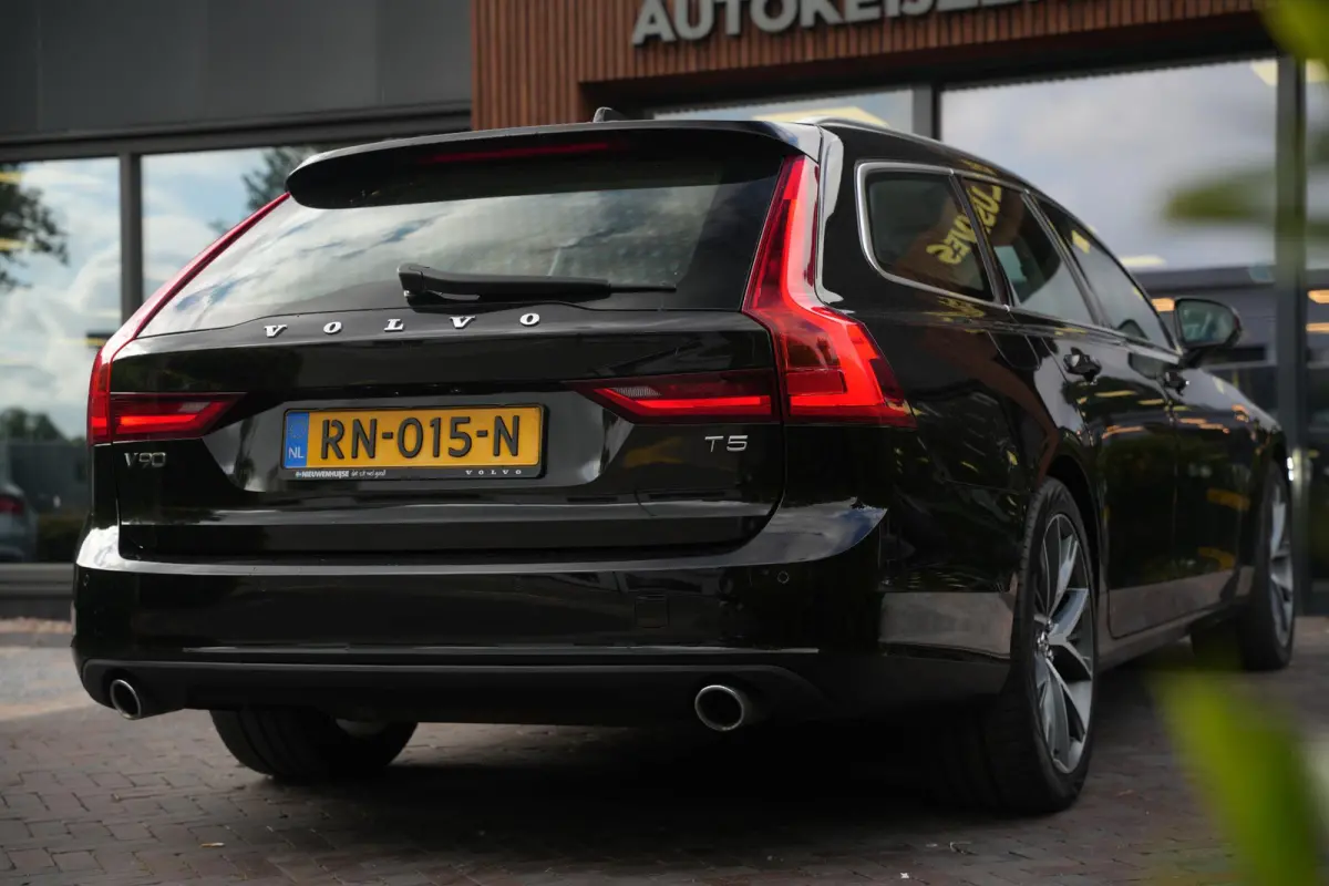 2.0 T5 90th Anniversary Edition Leer Cruise Trekhaak