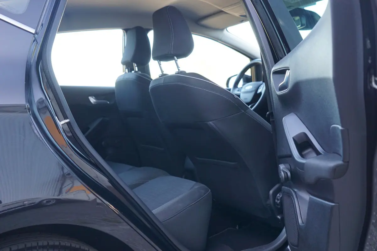 1.0 EcoBoost Titanium AUTOMAAT | Panther Black | Carplay/Winterpack/Camera
