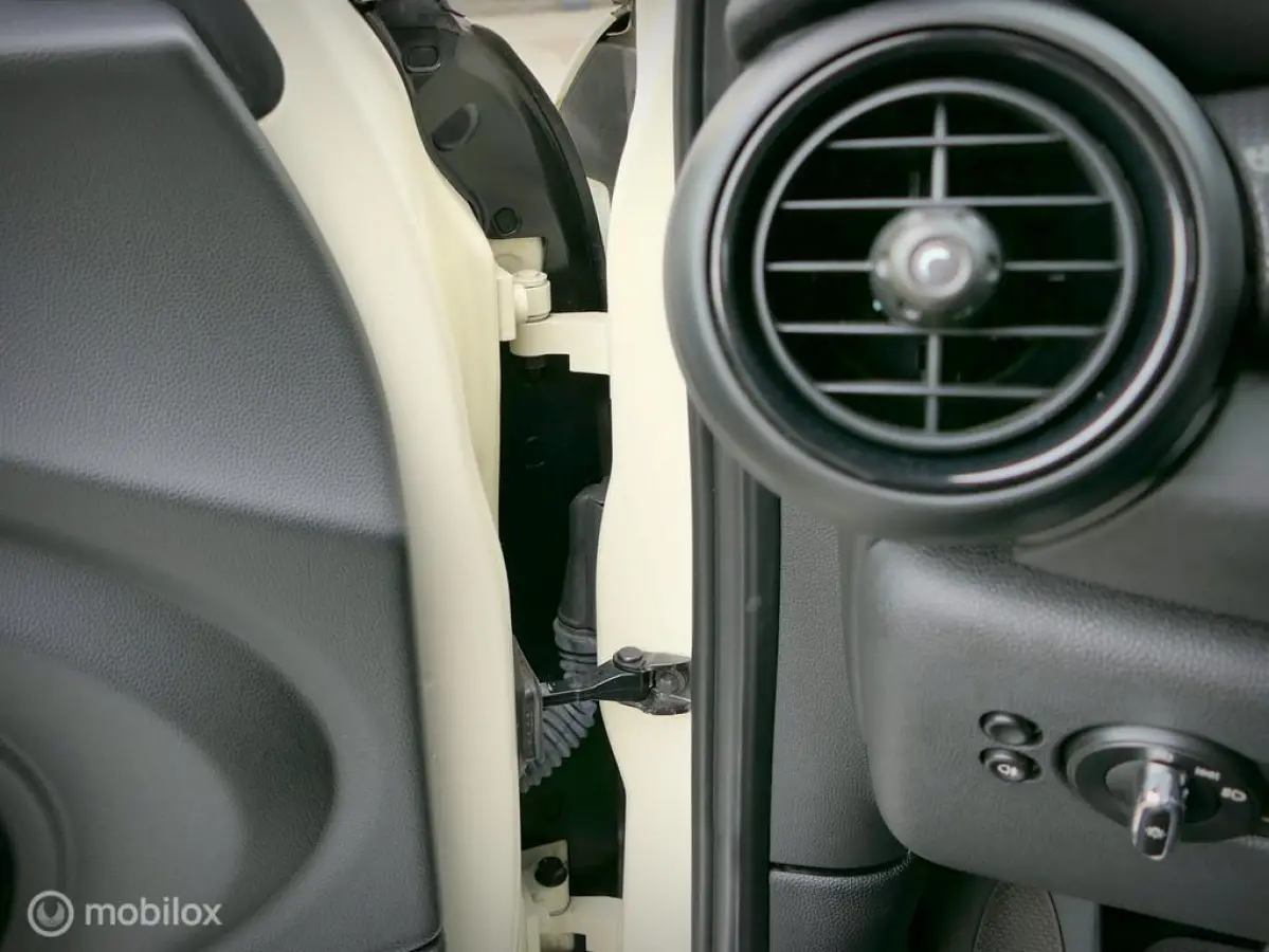 Mini 1.5 - 2 eig. - navi - cruise - NL auto