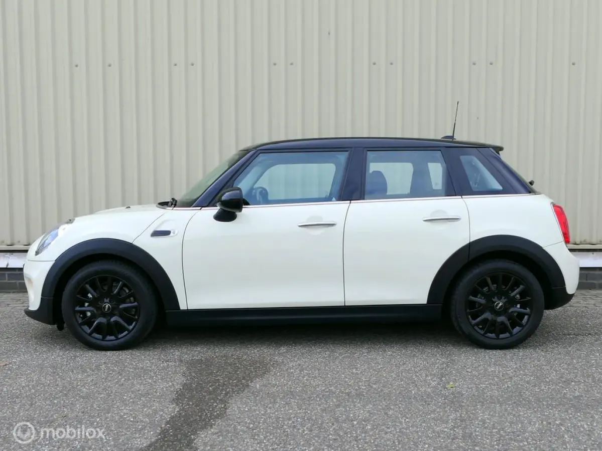 Mini 1.5 - 2 eig. - navi - cruise - NL auto