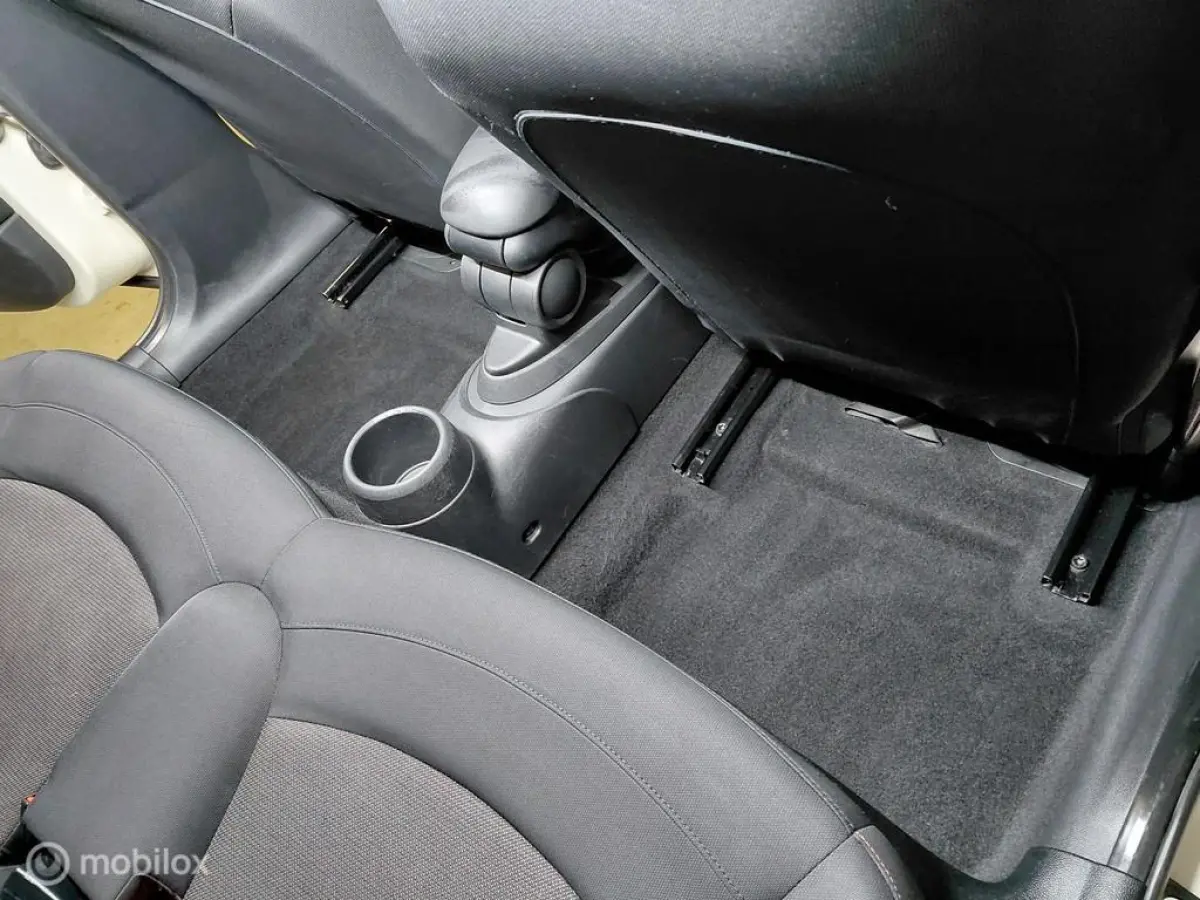 Mini 1.5 - 2 eig. - navi - cruise - NL auto