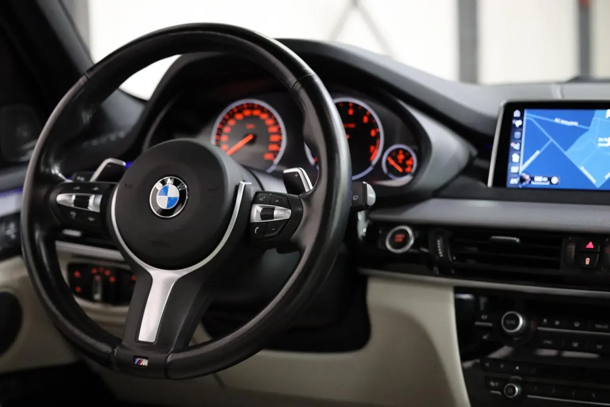 xDrive40e High Executive M SPORT MARGE AUTO